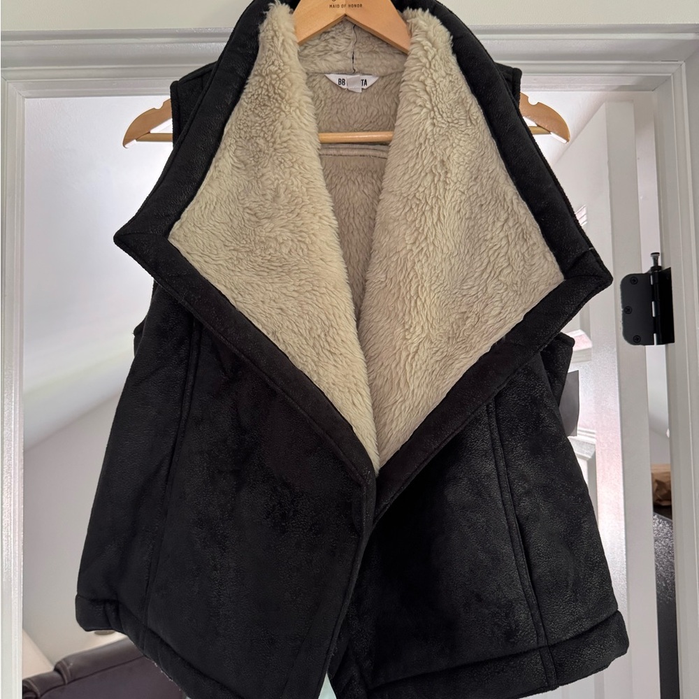 BB Dakota Black and Cream Shearling Vest